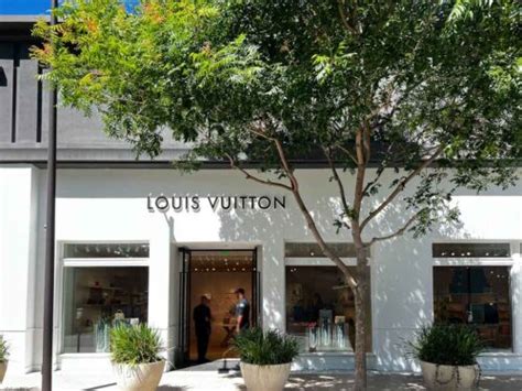 louis vuitton store walnut creek|louis vuitton walnut creek robbery.